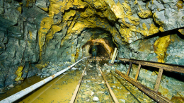Interior túnel mina