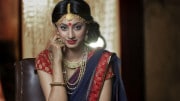 Mujer de la India con joyas
